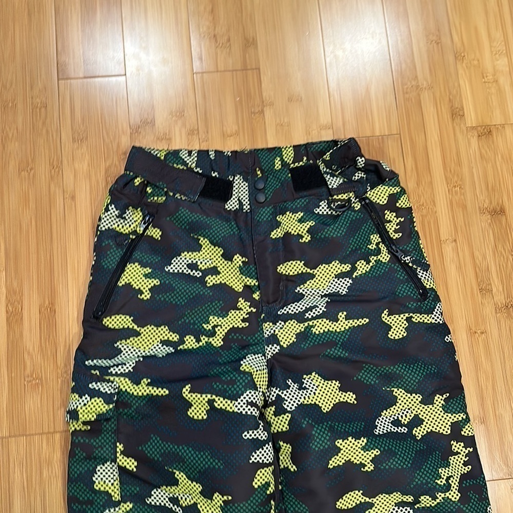 Roebuck & Co snow pants size XL kids - Picture 4 of 10